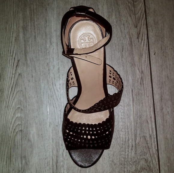 EUC Tory Burch Wedge Sandals - Picture 5 of 8